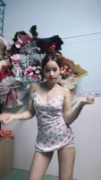 Thảo Như vú to, váy xinh cùng  điệu dance sexy căng đét